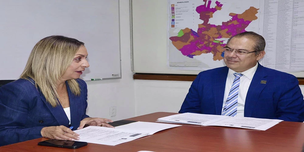 Firma de convenio de colaboración entre el IJA y el Registro Público de la Propiedad